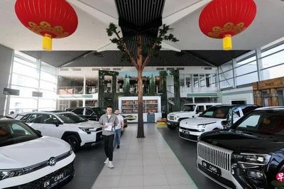 Khủng hoảng nhiên liệu làm bùng phát cơn sốt tranh mua xe điện Trung Quốc ở Nga