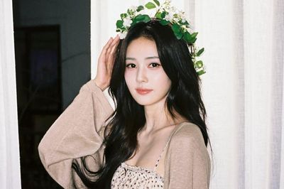 Bạch Lộc gây chú ý với nhan sắc đời thường trong loạt ảnh mới