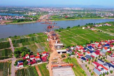 Hình ảnh cầu Mễ Sở đang thi công trên đường Vành đai 4