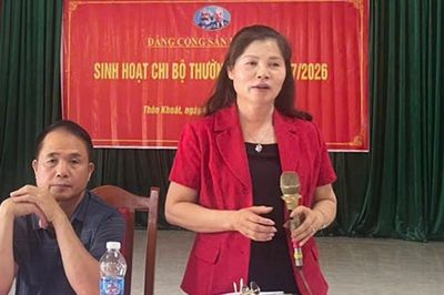 Bắc Ninh: Phó Chủ tịch HĐND tỉnh Lâm Thị Hương Thành dự sinh hoạt chi bộ thôn Khoát, xã Hiệp Hòa
