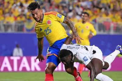 Khuất phục Ghana, Colombia góp mặt ở vòng 1/8