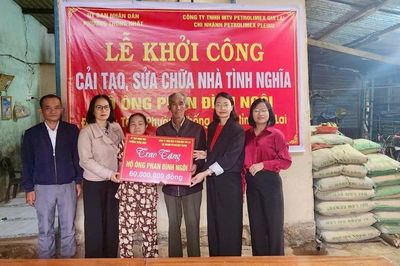Phường Thống Nhất sửa chữa nhà tình nghĩa cho hộ có hoàn cảnh khó khăn
