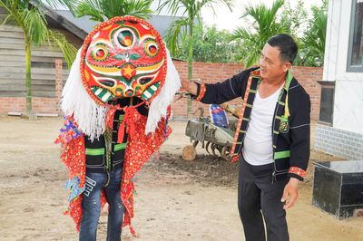 Giữ hồn điệu múa sư tử mèo trên cao nguyên