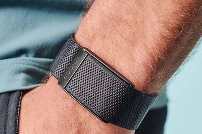Ưu thế của vòng đeo sức khỏe: Vì sao người dùng dần rời bỏ smartwatch truyền thống?
