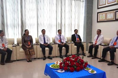 Lãnh đạo tỉnh tiếp xã giao các đoàn đại biểu nước CHDCND Lào