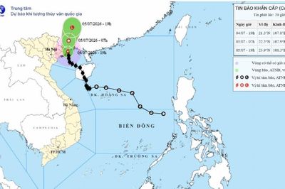 Bão số 1 đi vào bờ biển Móng Cái, gây gió mạnh trên đất liền