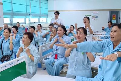 Mang tiếng cười đến với bệnh nhân ung thư