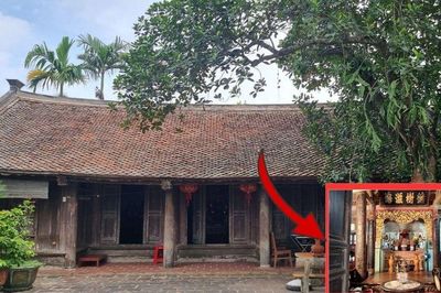 Các cụ nói: 'Phòng khách không treo tranh tổ tiên, trong vườn không dựng lang nha bổng', lang nha bổng là thứ gì?