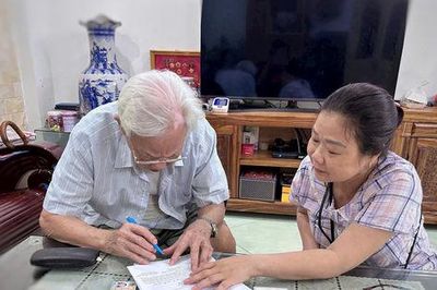 Hà Nội: Linh hoạt mô hình phục vụ, từ điểm trực cố định đến tổ xung kích lưu động