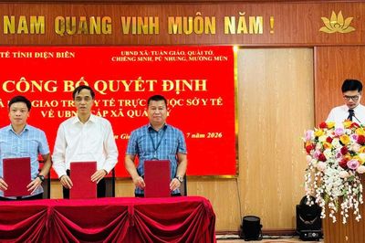 Điện Biên bàn giao các trạm y tế về UBND xã quản lý