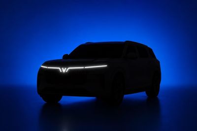 VinFast sắp có SUV 7 chỗ mới, có thể thuộc dòng cao cấp Lạc Hồng?