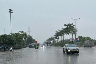 Thời tiết ngày 5/7: Đông Bắc Bộ có mưa vừa, mưa to, cục bộ có nơi mưa rất to