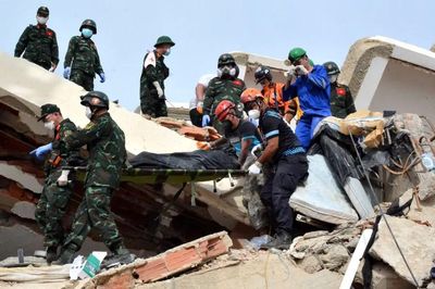 Đoàn Việt Nam đưa được 54 thi thể vụ động đất tại Venezuela khỏi đống đổ nát