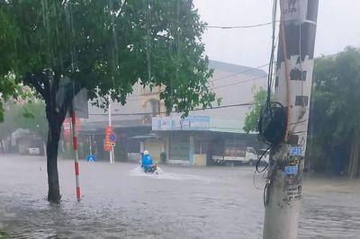 Bão số 1 suy yếu thành áp thấp nhiệt đới