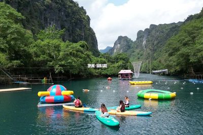 Một ngày chinh phục Sông Chày - Hang Tối, đắm mình ở Suối Nước Moọc