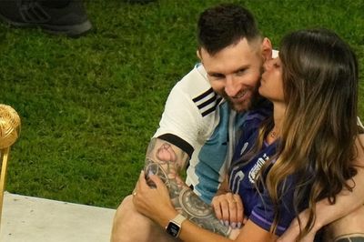 Messi và Antonela: Sáu kỳ World Cup, một chuyện tình
