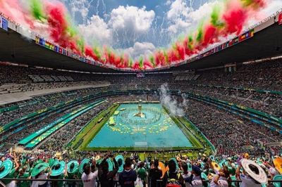 Anh đấu với Mexico: Từ độ cao nghẹt thở, 'địa ngục Azteca' đến cổ động viên Mexico và những điều chưa từng gặp ở World Cup