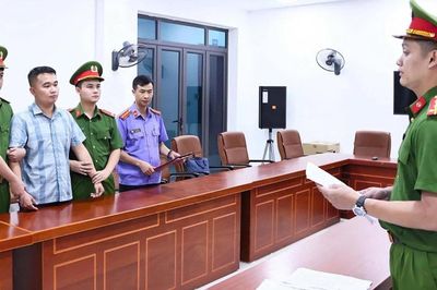 Tạm giữ khẩn cấp một giáo viên Trường THPT Chuyên Tuyên Quang