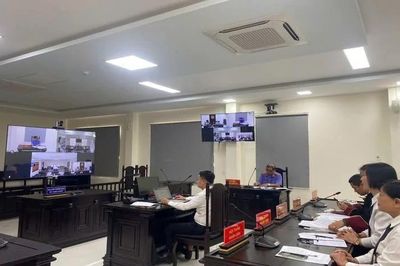 Nổ súng bắn người trước Trung tâm Y tế, người đàn ông lĩnh án 10 năm tù