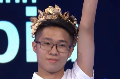 Nam sinh Hà Nội liên tục ghi điểm, chinh phục vòng nguyệt quế Đường lên đỉnh Olympia