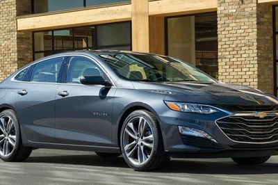 Giá xe điện và xe hybrid cũ tại Mỹ bất ngờ tăng mạnh dù ưu đãi thuế đã kết thúc