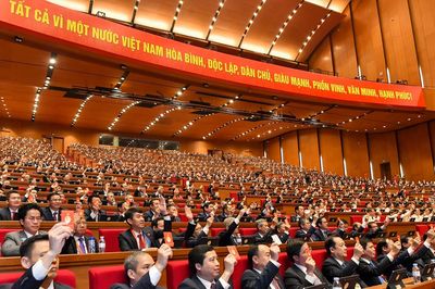 Bộ Chính trị: Xây dựng thẻ đảng viên, hồ sơ đảng viên điện tử trong toàn Đảng