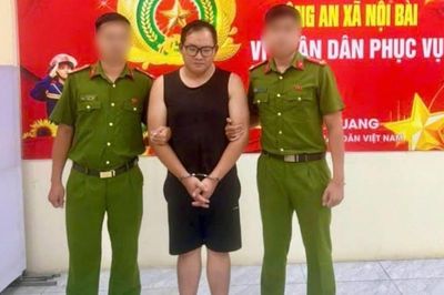 Khách vào hỏi mua 2 chỉ vàng, chủ tiệm sau đó phải báo Công an vì sự việc đáng sợ xảy ra tiếp đó