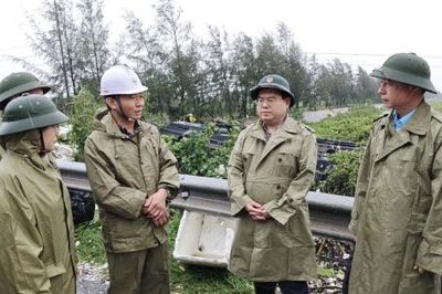 Quảng Ninh đẩy nhanh khắc phục hậu quả bão, giữ thông suốt hoạt động thương mại