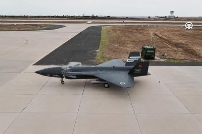 Thổ Nhĩ Kỳ trình diễn khí tài quân sự bên lề Hội nghị Thượng đỉnh NATO