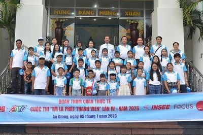 31 thí sinh 'Em là phát thanh viên' trải nghiệm chương trình tham quan thực tế