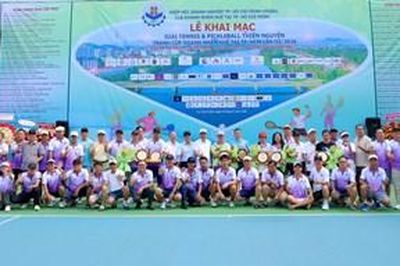 Hơn 500 triệu đồng quyên góp ủng hộ người nghèo quê nhà