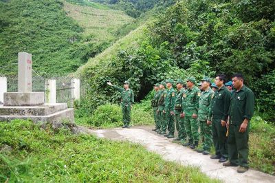 Giữ vững chủ quyền, xây dựng biên giới hòa bình, ổn định, phát triển