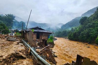 Dự báo thời tiết 5/7: Miền Bắc mưa như trút, nguy cơ ngập lụt, sạt lở và lũ quét