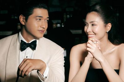 Tăng Thanh Hà và bạn diễn điển trai kém 11 tuổi gây chú ý tại Đà Nẵng