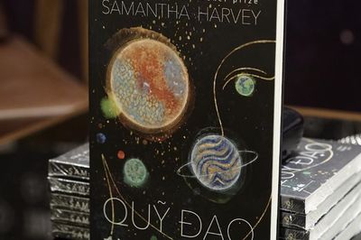 Những góc nhìn độc đáo về 'Quỹ đạo' của Samantha Harvey