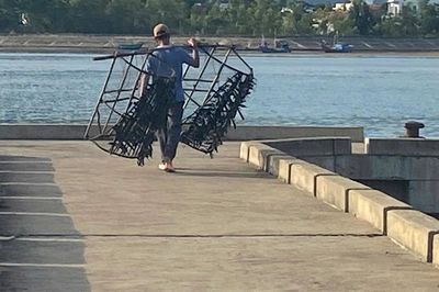 Theo ngư dân Cảnh Dương 'đi Bóng' bắt mực