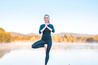 5 tư thế yoga mọi phụ nữ nên tập luyện hàng ngày