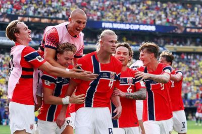 Na Uy gây sốc khi đánh bại Brazil, vào tứ kết World Cup