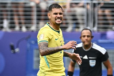 Brazil 0-0 Na Uy: Bruno Guimaraes đá hỏng phạt đền