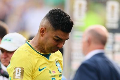 Casemiro khóc khi trả lời phỏng vấn