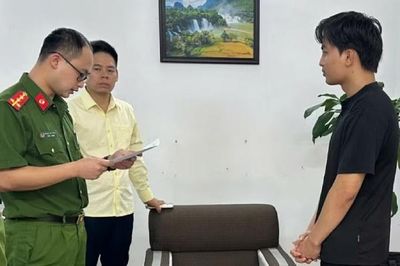 Khởi tố đối tượng sản xuất, buôn bán trà giả