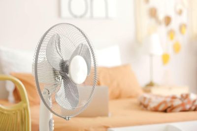Cách tiết kiệm điện triệt để khi kết hợp điều hòa với quạt