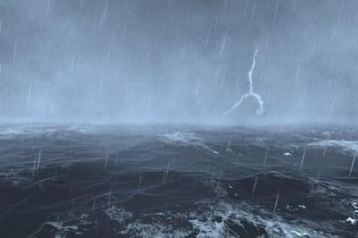Siêu bão Bavi chưa vào Biển Đông, tàu thuyền có nên chủ quan?