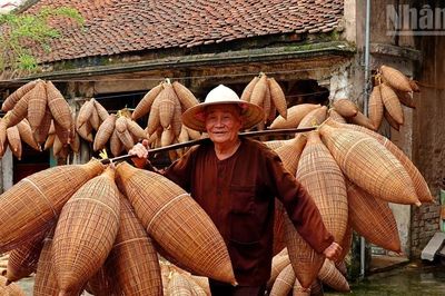 Làng nghề đan đó Thủ Sĩ giữ hồn quê trong từng nan tre