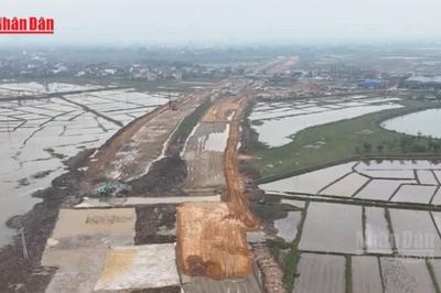 [Video] Đẩy nhanh giải ngân đầu tư công, thúc đẩy tăng trưởng kinh tế