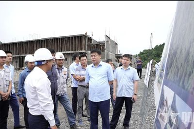 Tuyên Quang kiểm tra tiến độ xây dựng Trường Phổ thông Dân tộc nội trú liên cấp Sơn Vĩ