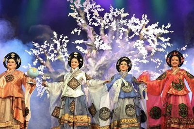 'Dàn sao' kỳ cựu của 'Ngày xửa ngày xưa' xúc động khi tác phẩm tâm huyết được công chiếu tại rạp