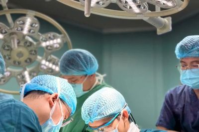Phục hồi chức năng bàn tay cho người đàn ông mang dị tật thừa ngón tay