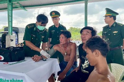 Va chạm với tàu hàng, tàu cá của ngư dân Lâm Đồng bị chìm trên biển