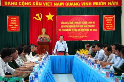 Đoàn công tác Bộ Ngoại giao khảo sát các dự án trọng điểm và làm việc với các đơn vị trên đảo Hòn Khoai, tỉnh Cà Mau